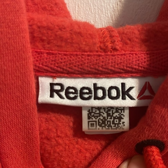 Reebok Red Sweater Classic Pullover - Picture 2 of 3